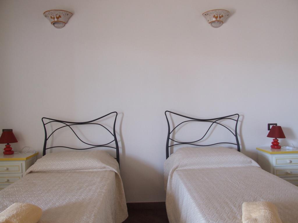 Agriturismo Locoe Oliena Exterior foto